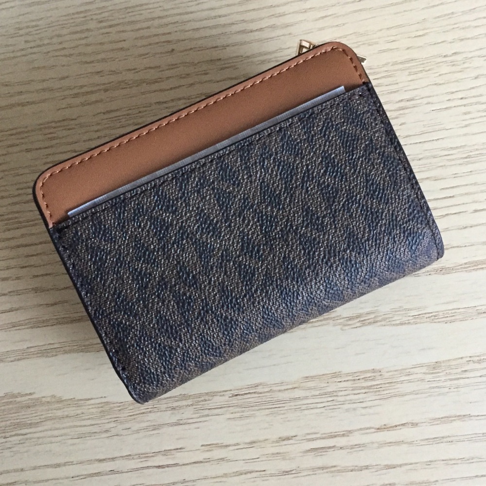 Michael Kors Brown Acorn Compact Wallet - Picture 2 of 8